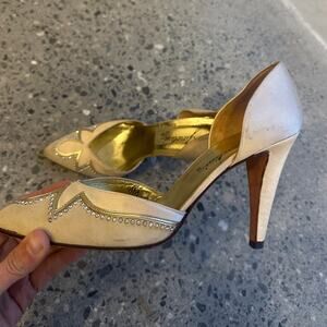 Garolini Women’s 8 Pumps Ivory Satin Rhinestone Vintage Made in Italy